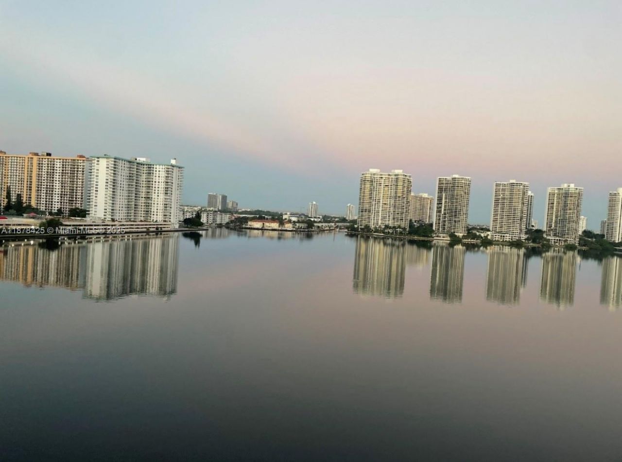 17720 N Bay Rd, Unit 903, Sunny Isles Beach, FL 33160 Photo