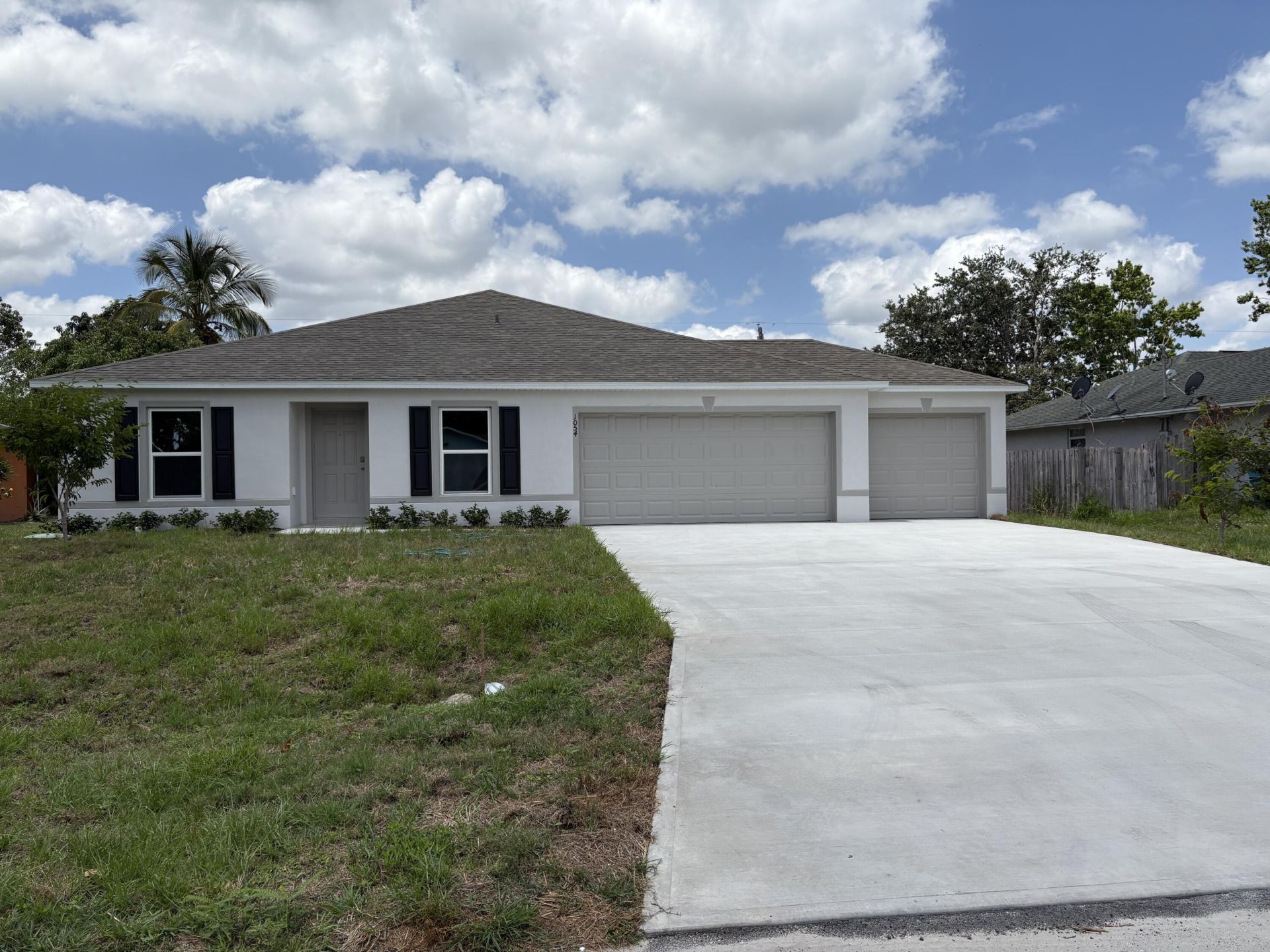 1054 SE Euclid Lane, Port Saint Lucie, FL 34983 Photo