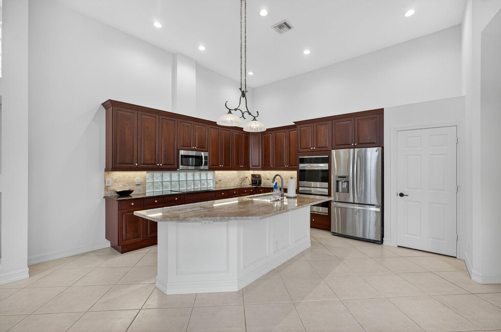 7740 Blue Heron Way, West Palm Beach, FL 33412 Photo