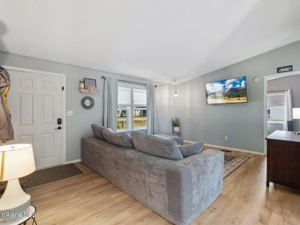 120 Shelby Rd., Laclede, ID 83841