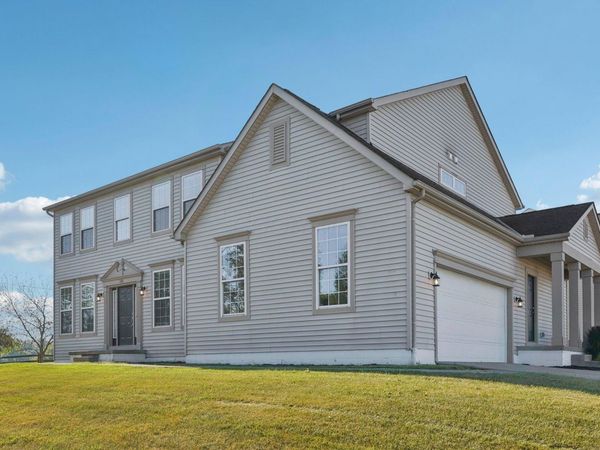 101 Stirling Way, Etna, OH 43062