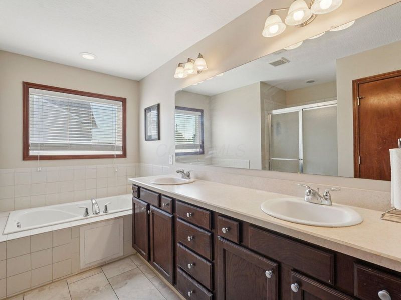 101 Stirling Way, Etna, OH 43062 Photo 35