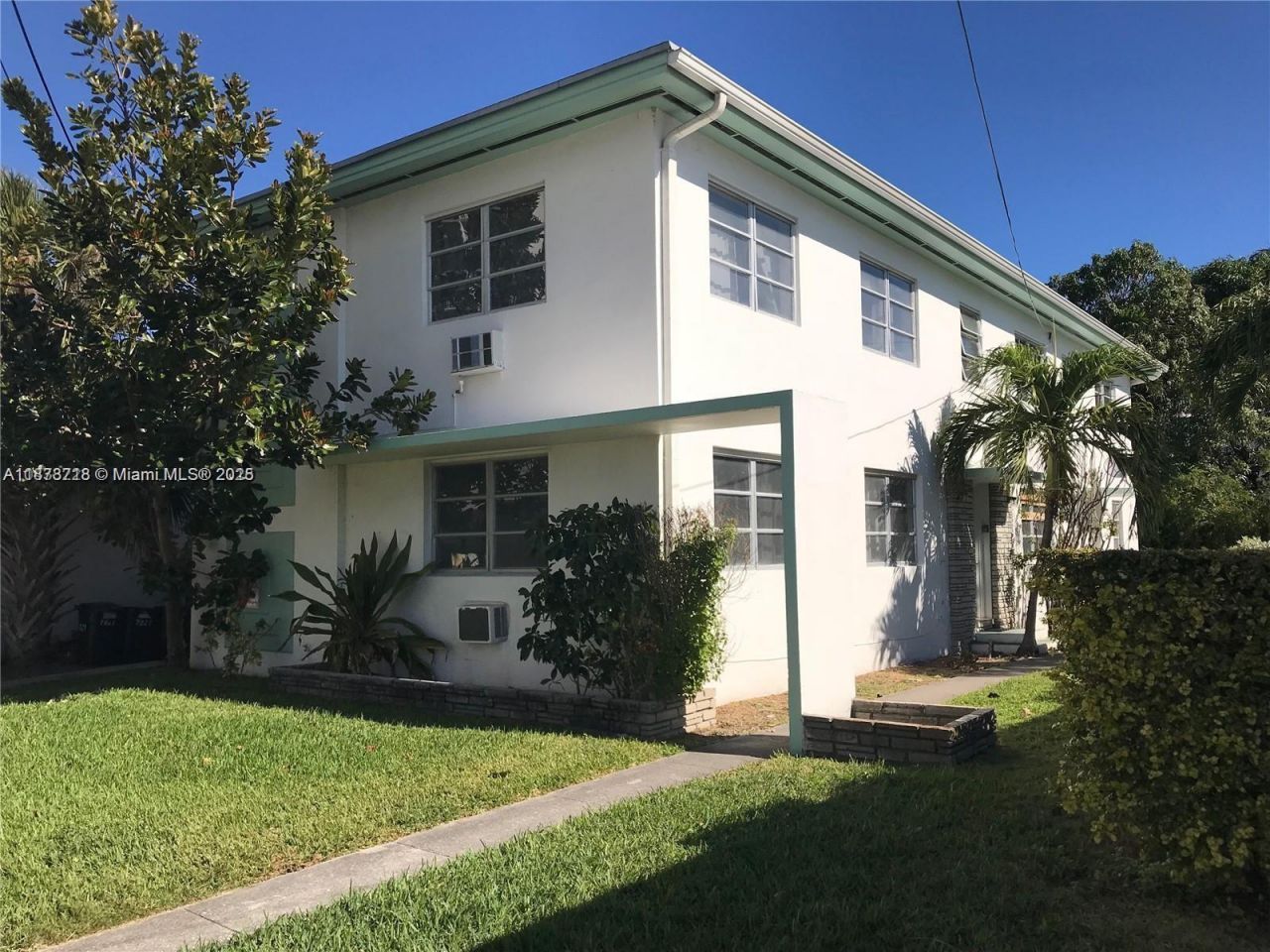 7821 Byron Ave, Miami Beach, FL 33141 Photo