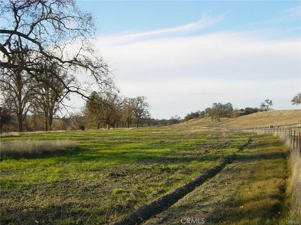 6675 Ca-229, Creston, CA 93432