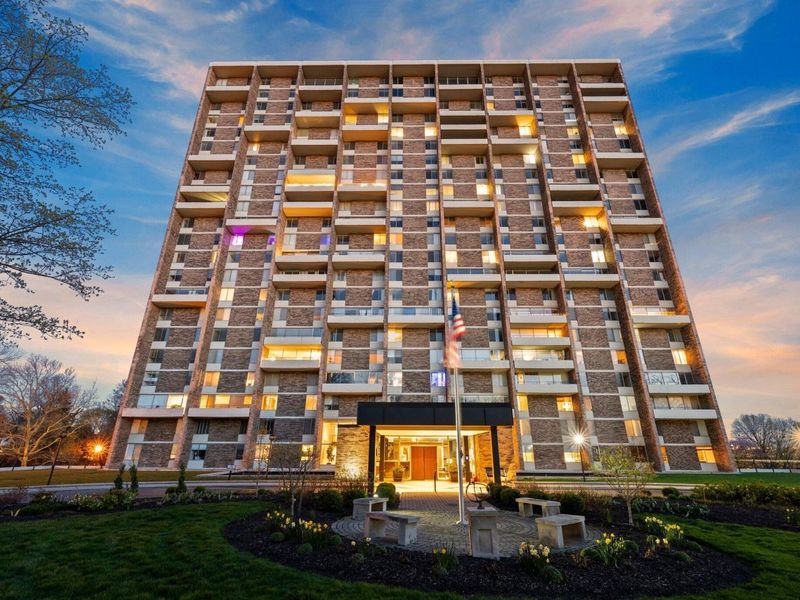 1000 Urlin Avenue, Unit 511, Grandview Heights, OH 43212 Photo 1