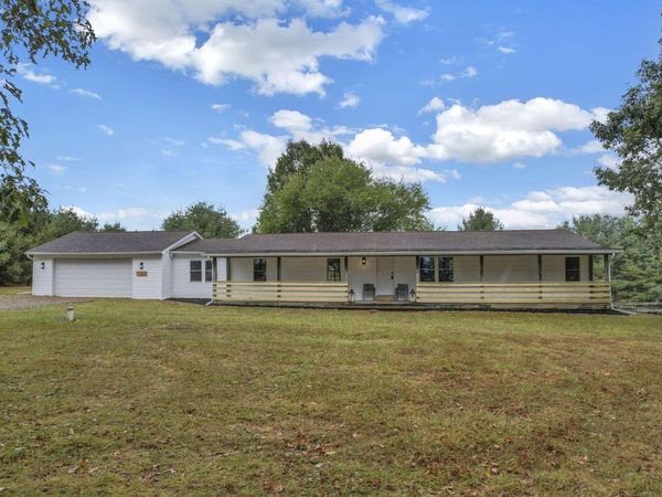 13303 Douglas Lane Road, Centerburg, OH 43011