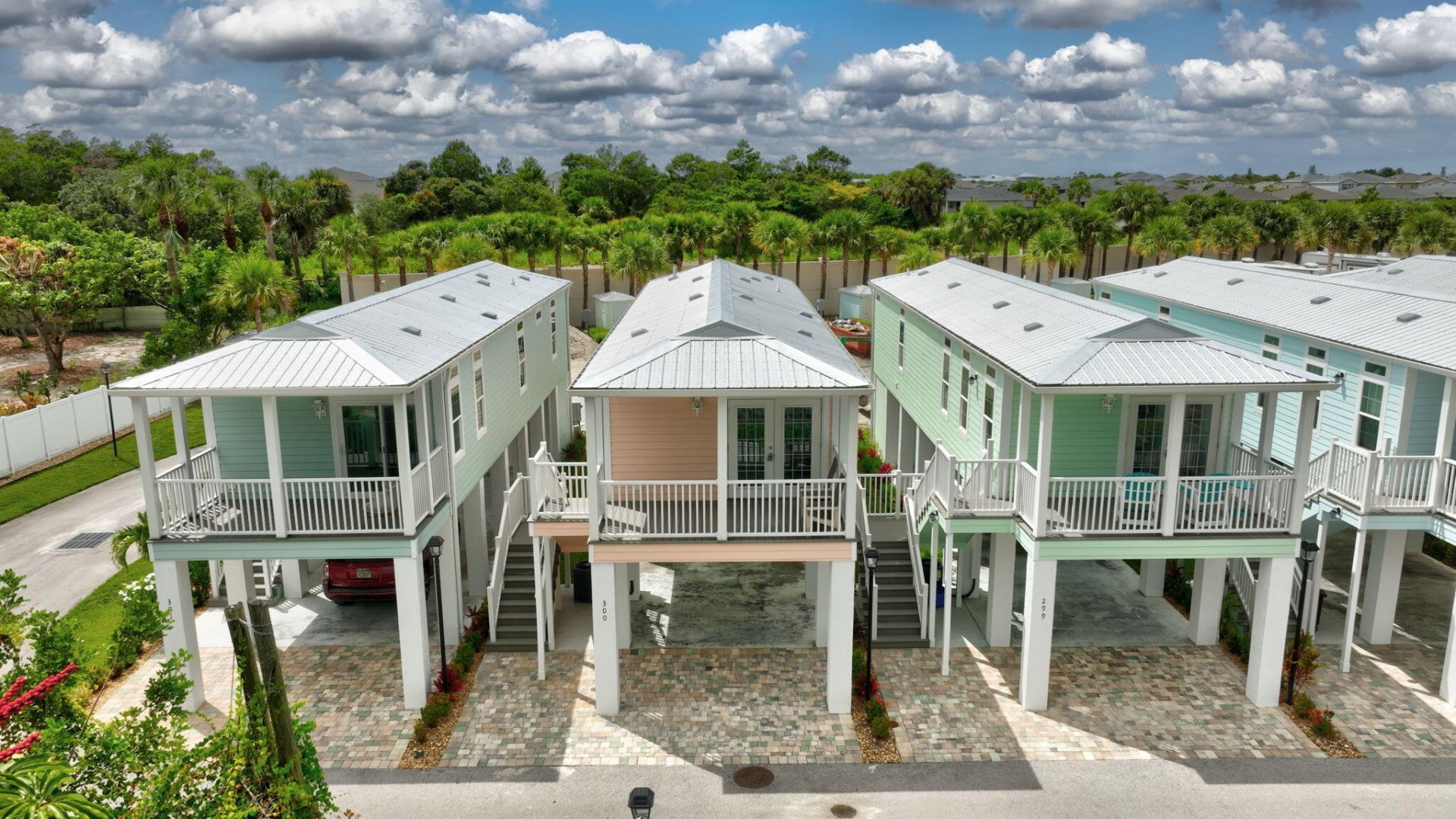 300 NE Coastal Drive, Jensen Beach, FL 34957 Photo