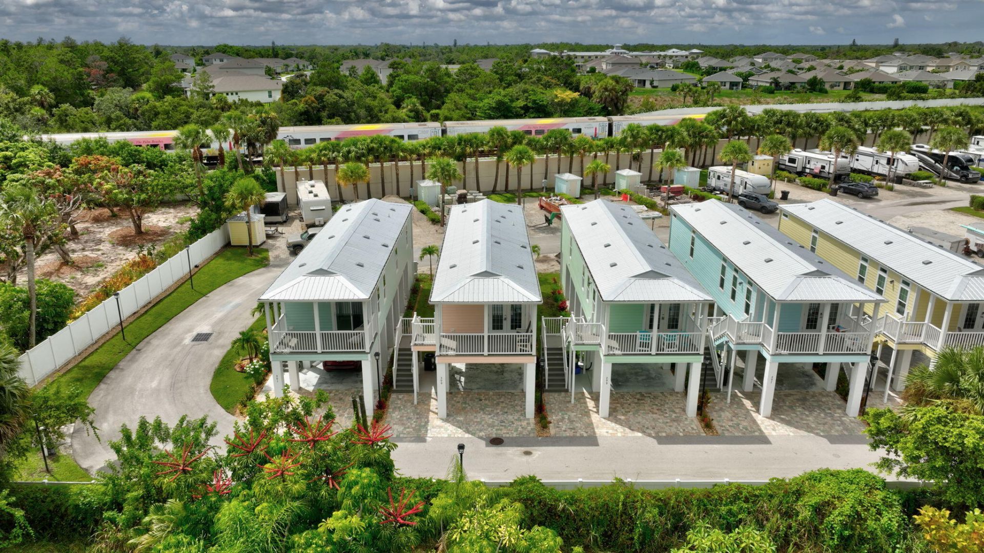 300 NE Coastal Drive, Jensen Beach, FL 34957 Photo