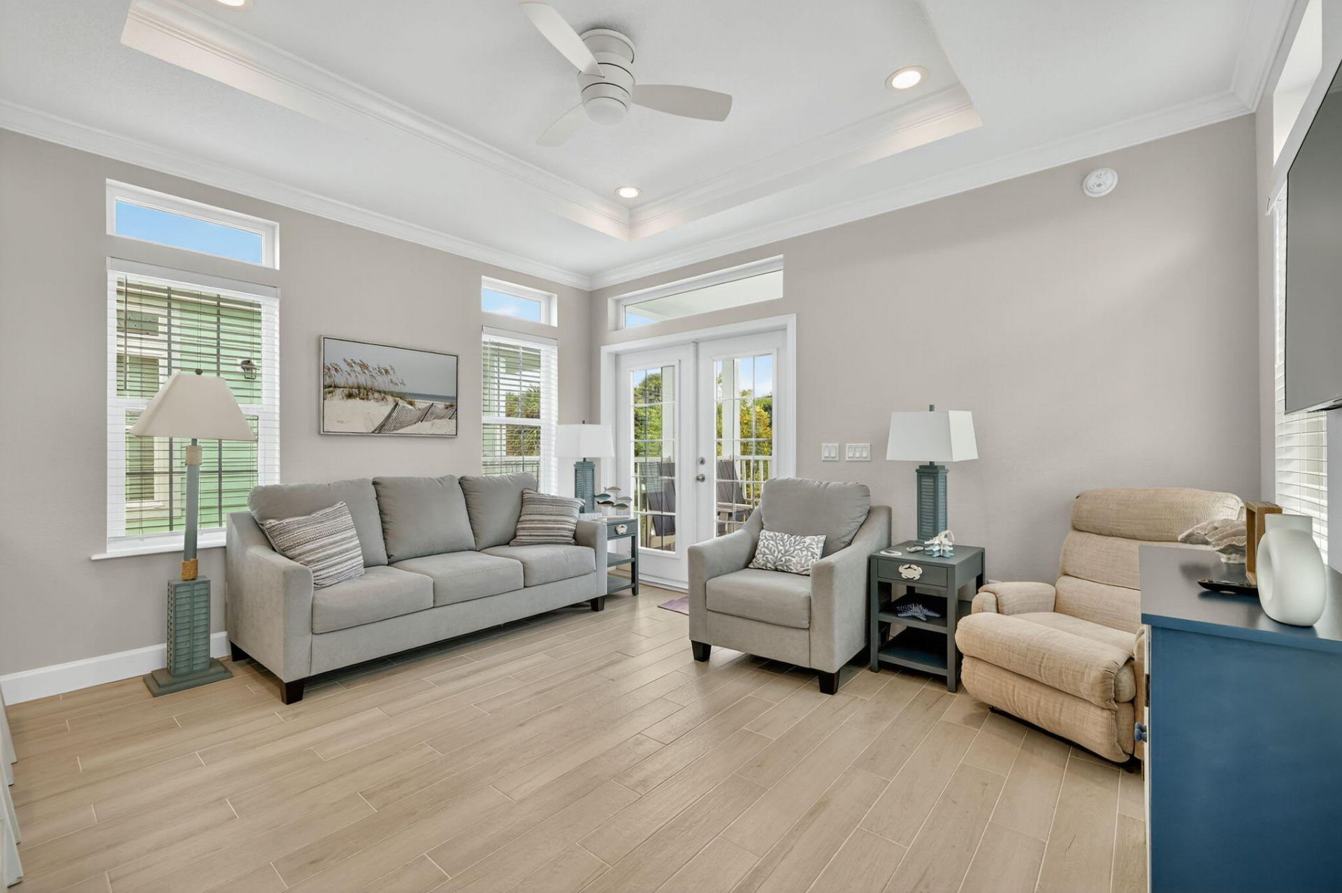 300 NE Coastal Drive, Jensen Beach, FL 34957 Photo