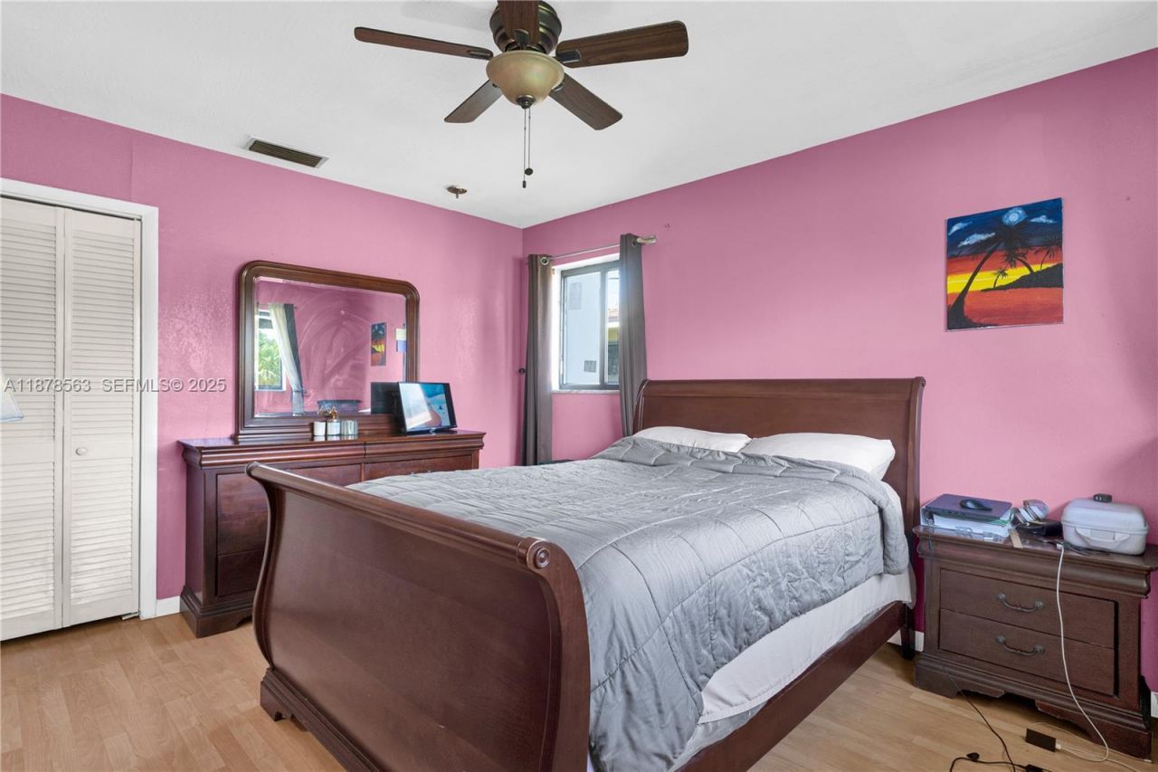 801 NW 203rd St, Miami Gardens, FL 33169 Photo