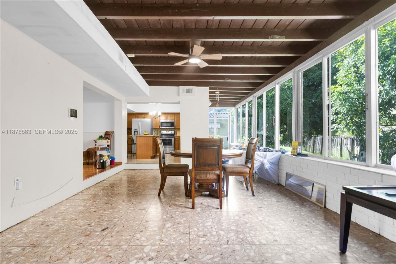 801 NW 203rd St, Miami Gardens, FL 33169 Photo