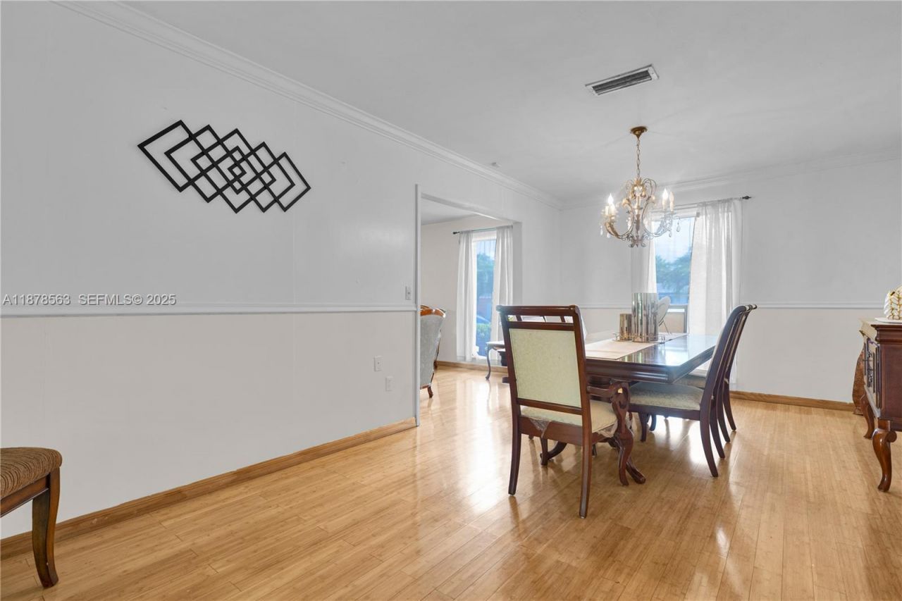 801 NW 203rd St, Miami Gardens, FL 33169 Photo