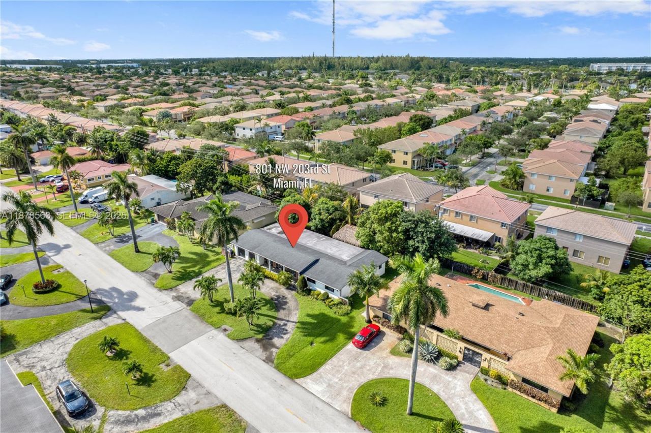 801 NW 203rd St, Miami Gardens, FL 33169 Photo