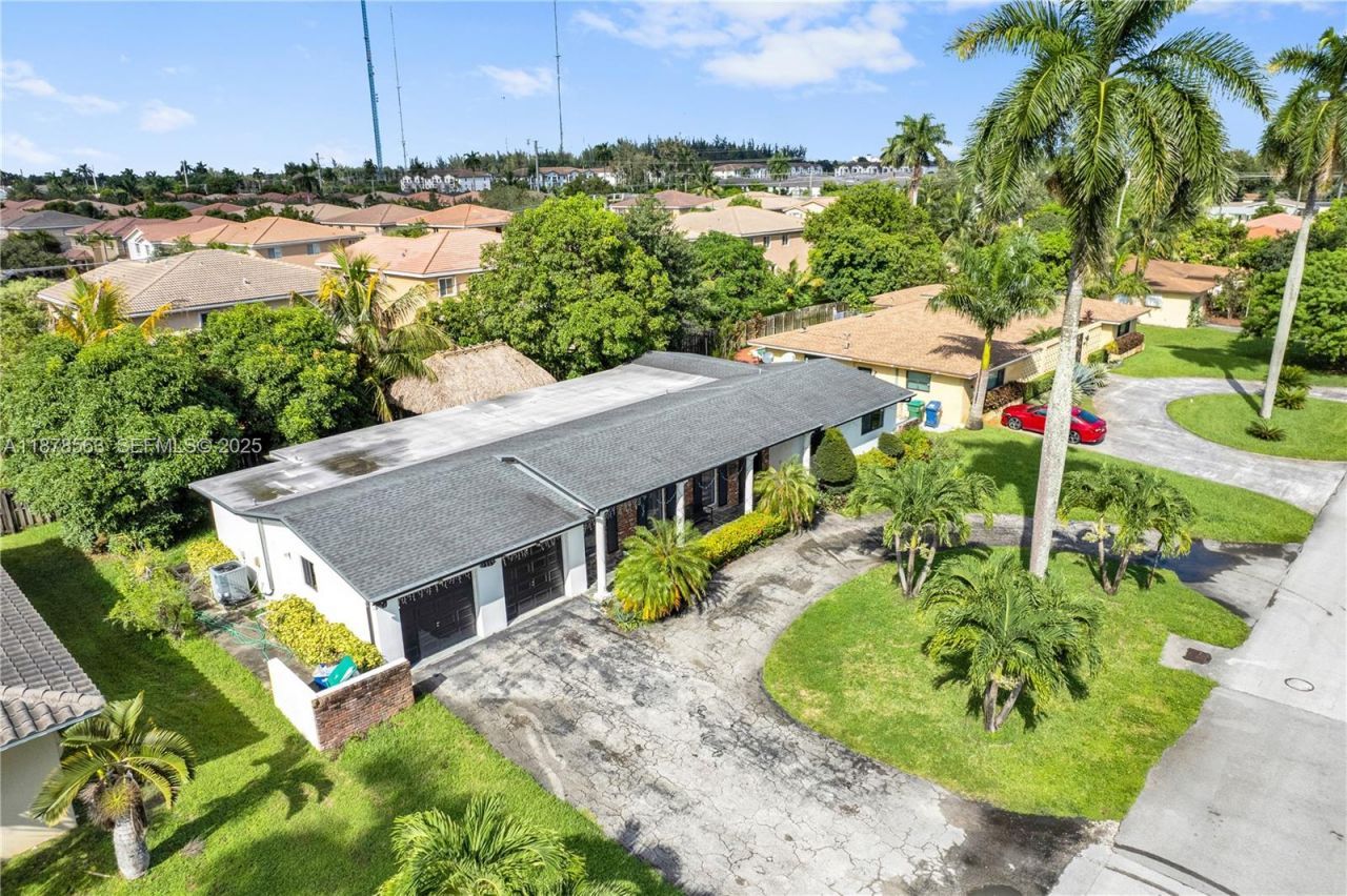 801 NW 203rd St, Miami Gardens, FL 33169 Photo