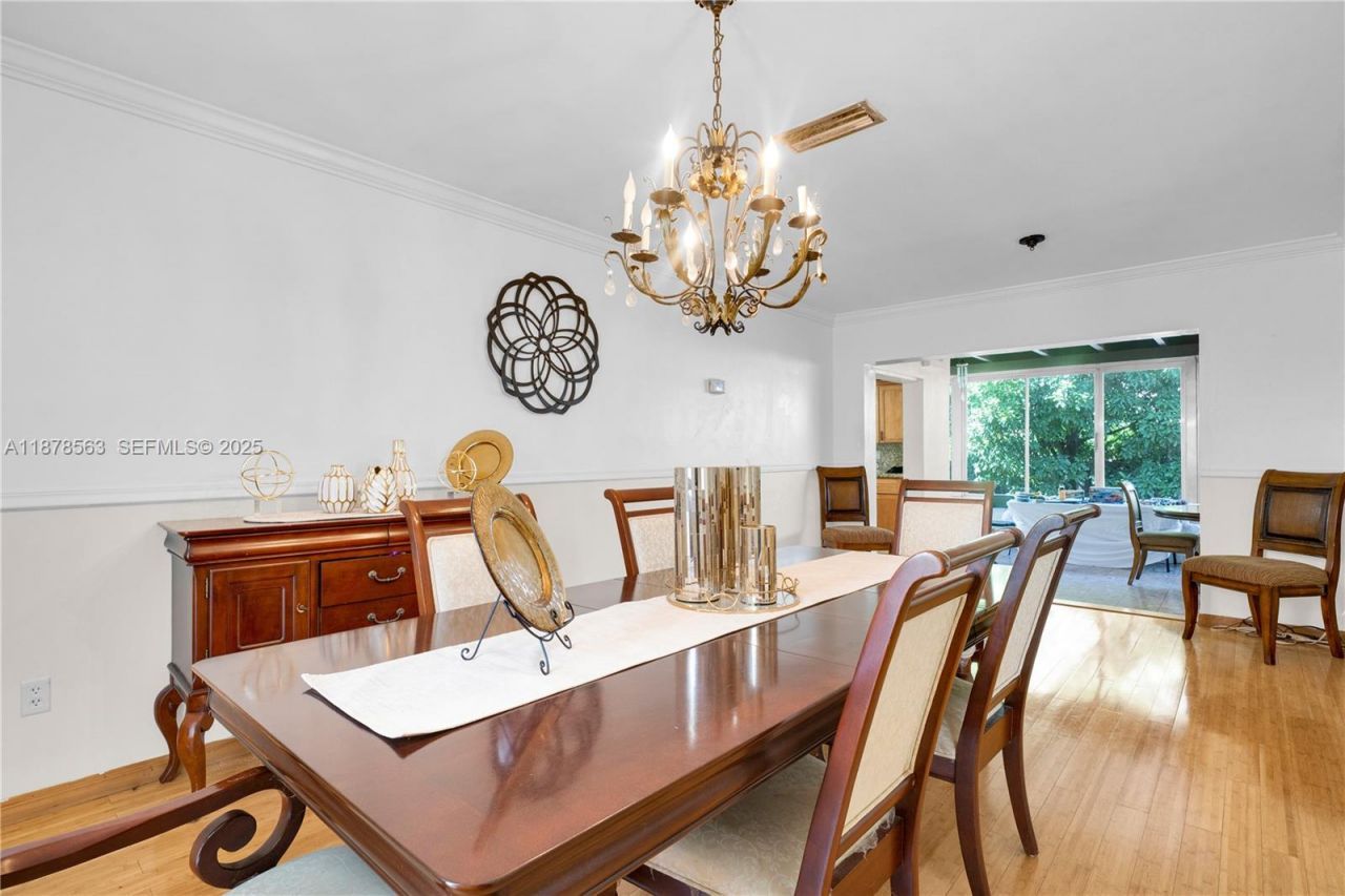 801 NW 203rd St, Miami Gardens, FL 33169 Photo