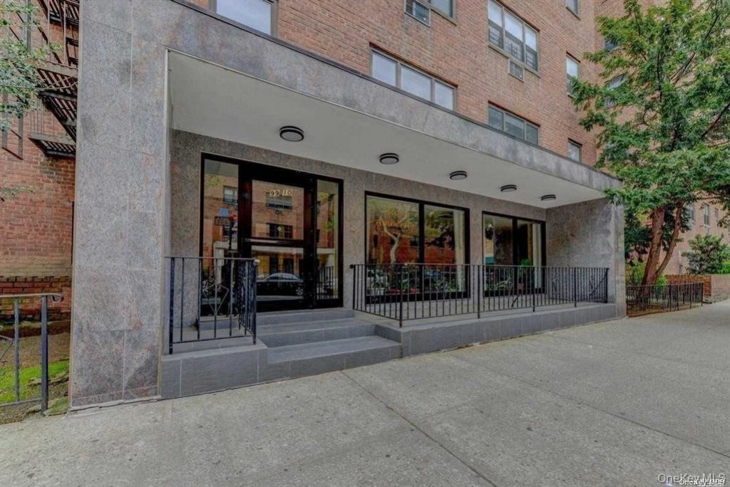 99-10 60th Avenue, Unit 2L, Corona, NY 11368 Main Photo