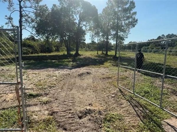 385 S Lindero ST, CLEWISTON, FL 33440