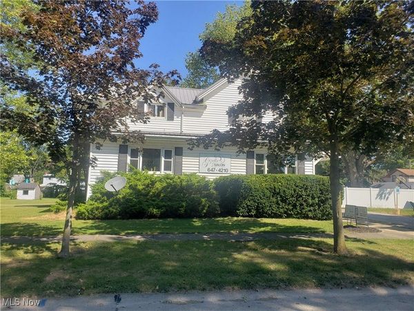 112 Vine Street, Wellington, OH 44090