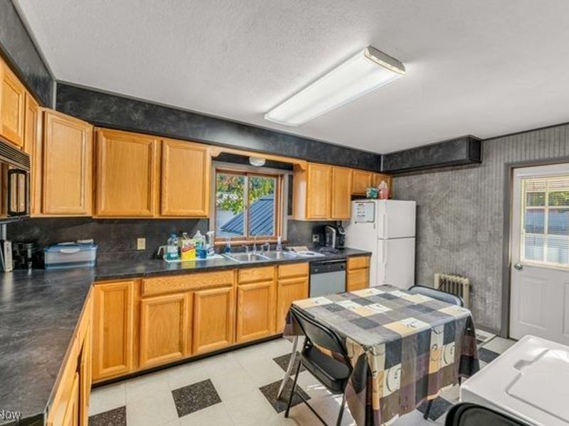 112 Vine Street, Wellington, OH 44090 Photo 16