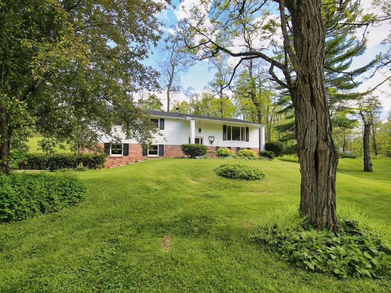 11810 Woodview Lane, Fredericktown, OH 43019 Photo 2