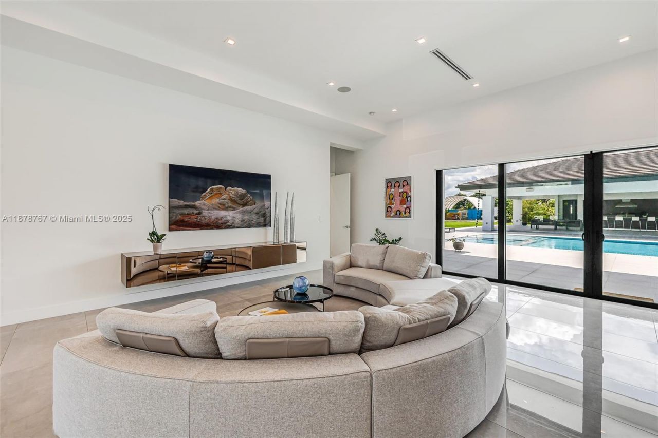 17950 SW 192nd St, Miami, FL 33187 Photo