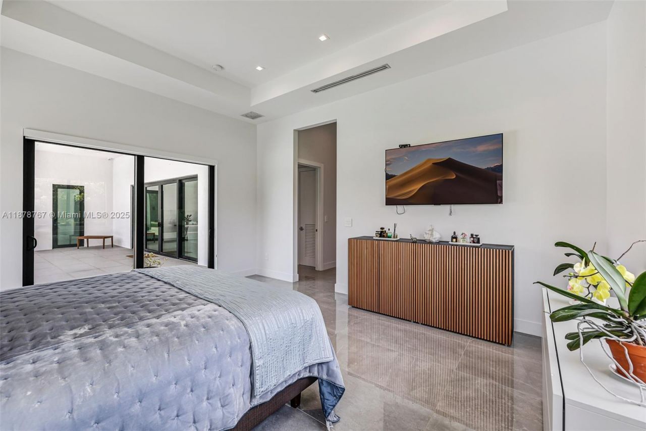 17950 SW 192nd St, Miami, FL 33187 Photo