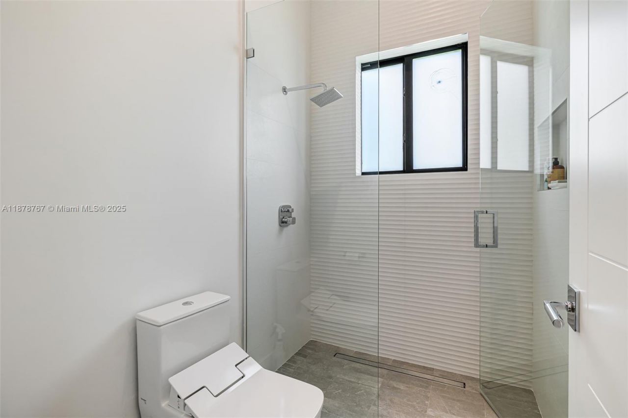 17950 SW 192nd St, Miami, FL 33187 Photo