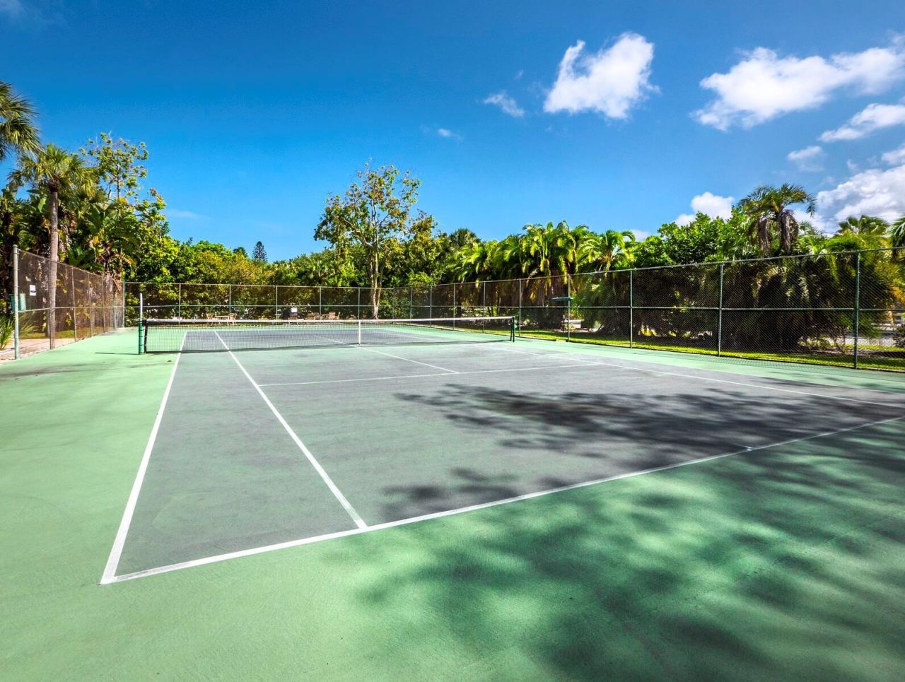 7105 Gulf Of Mexico Drive, Unit 21, Longboat Key, FL 34228 Photo