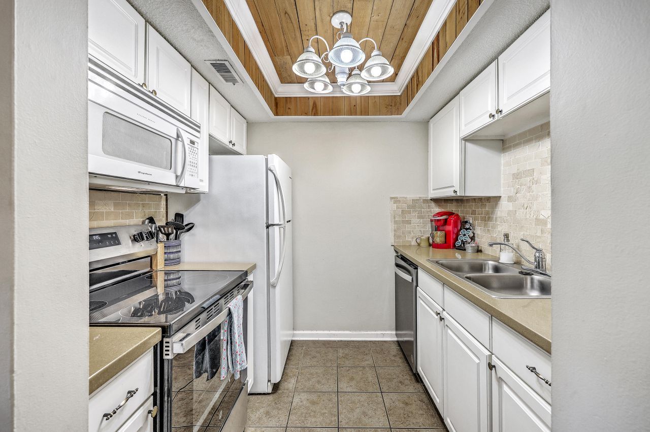 6240 Old Point Road Photo 11