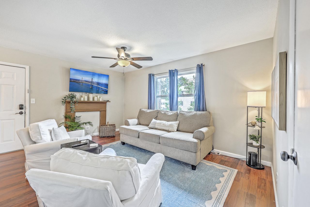 6240 Old Point Road Photo 6