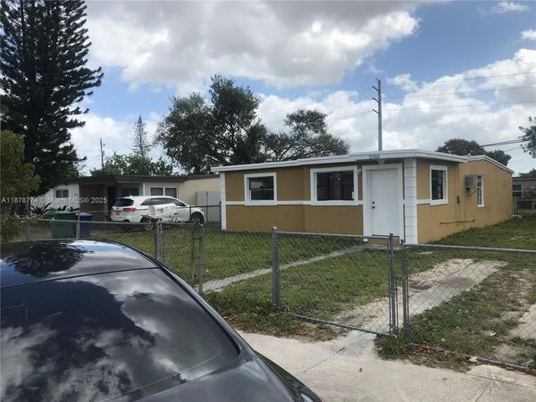 2180 Rutland St, Opa-Locka, FL 33054