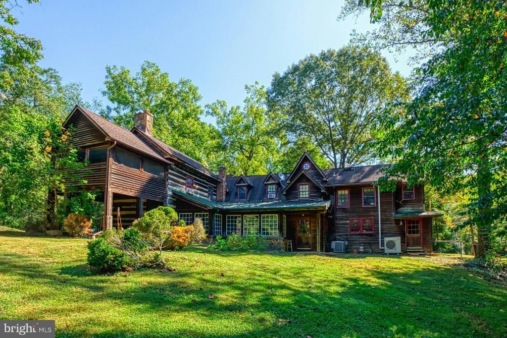 5300 Winfield Road, Fairfax, VA 22030 Main Photo