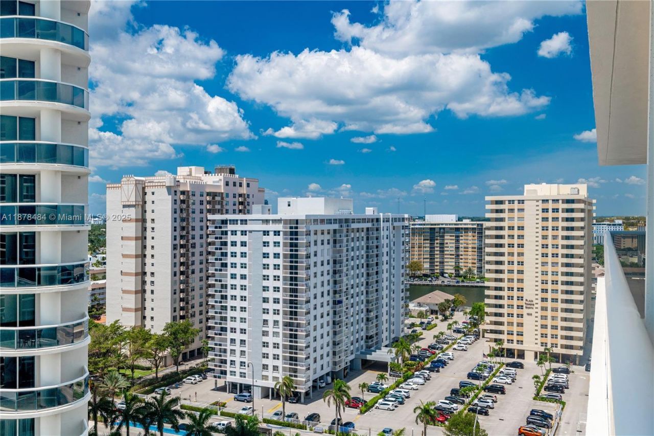 1830 S Ocean Dr, Unit 1605, Hallandale Beach, FL 33009 Photo
