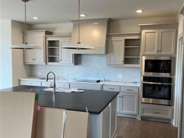 17800 Rainbow Boulevard, Overland Park, KS 66085