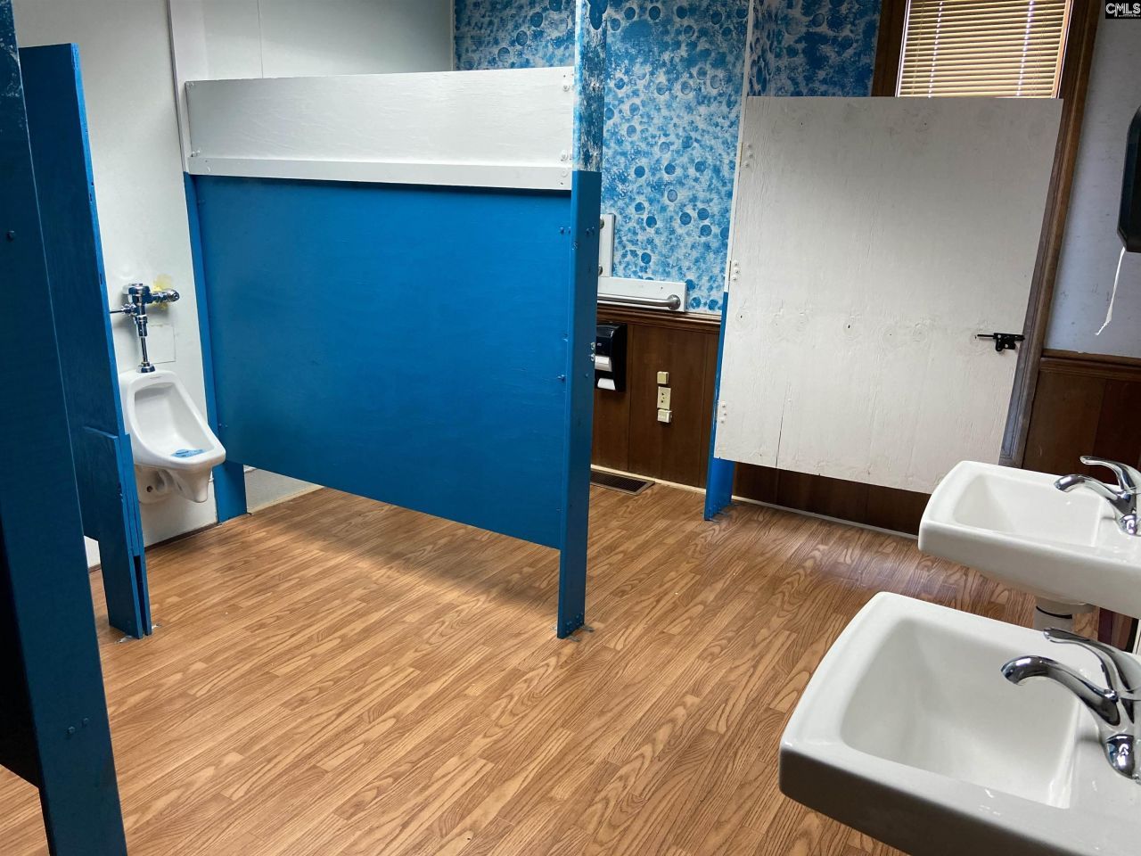 1115 Bluff Industrial Photo 9