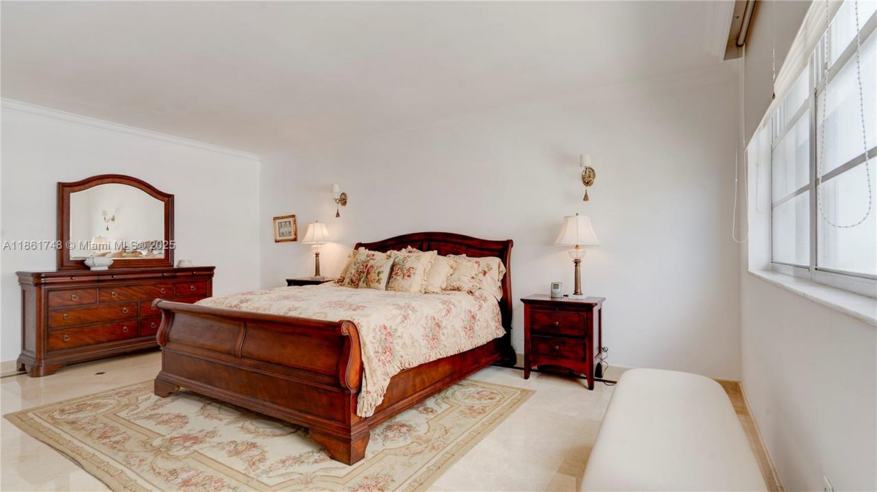 5640 Collins Ave, Unit 6B, Miami Beach, FL 33140 Photo