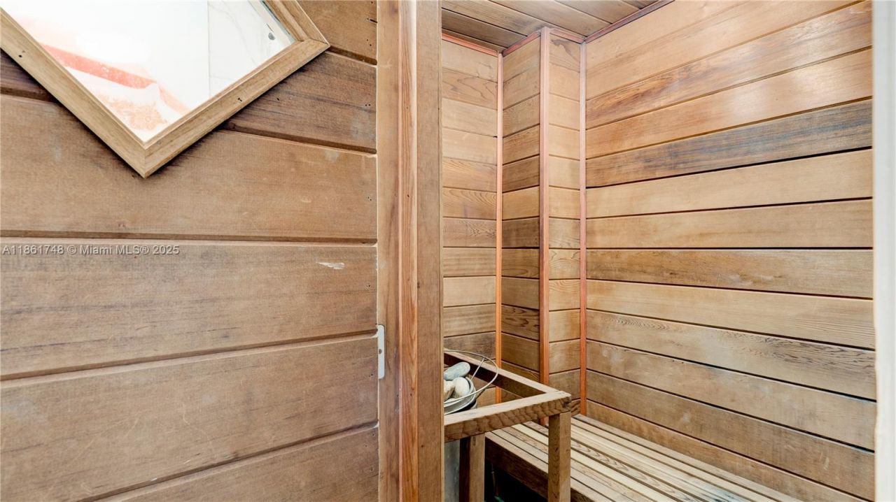 5640 Collins Ave, Unit 6B, Miami Beach, FL 33140 Photo