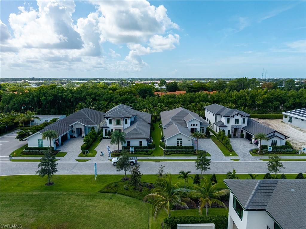 6709 Newport Rd, Naples, FL 34109 Photo