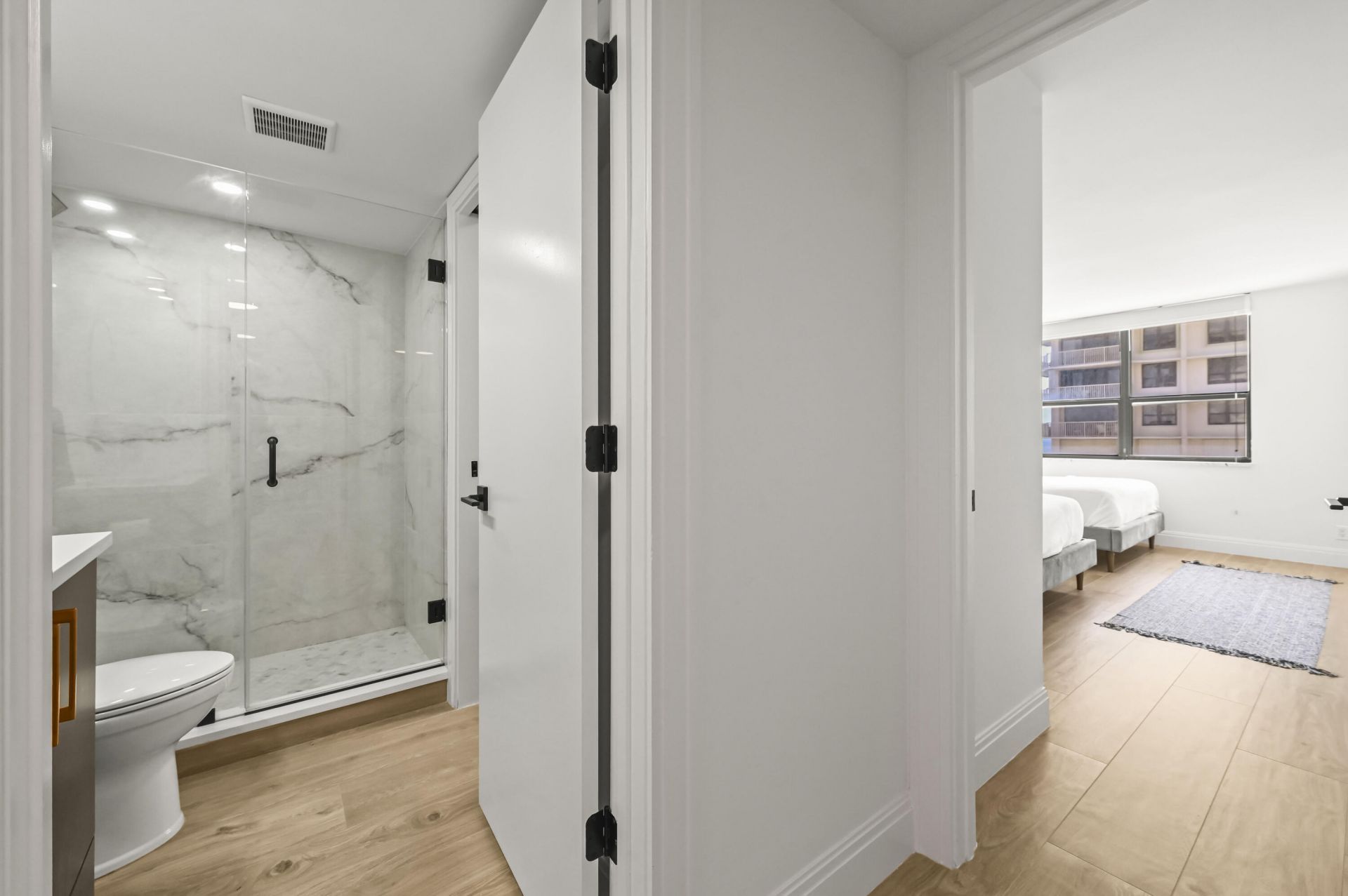 5480 N Ocean Drive, Unit B5b, Singer Island, FL 33404 Photo