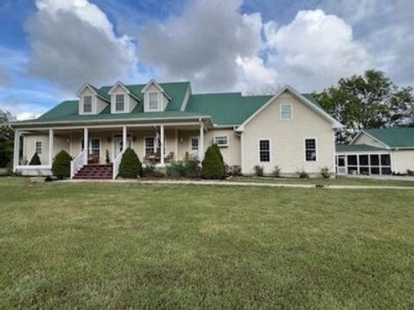 650 Neals Ln, Gallatin, TN 37066