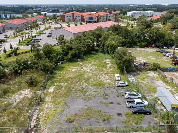 140 S HAWTHORNE AVENUE, APOPKA, FL 32703