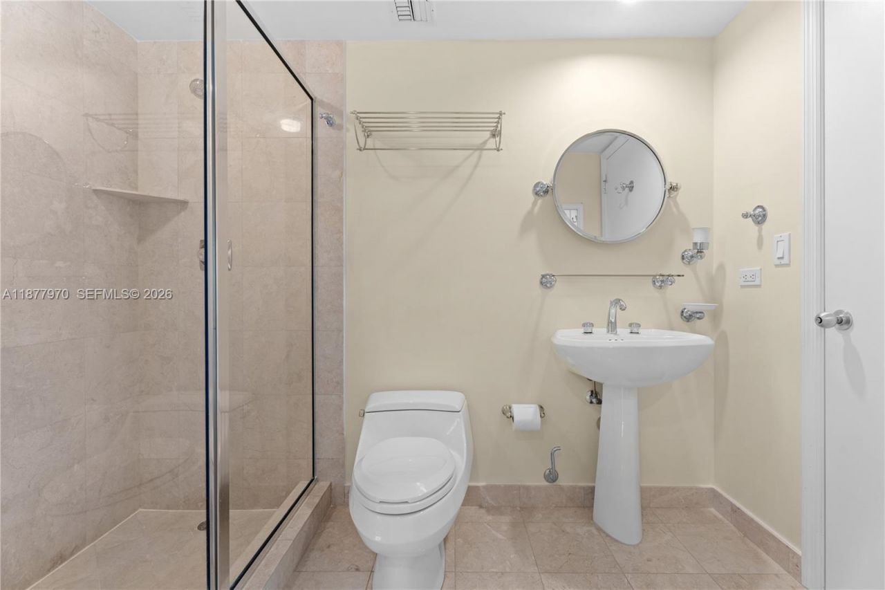 848 Brickell Key Dr, Unit 2502, Miami, FL 33131 Photo