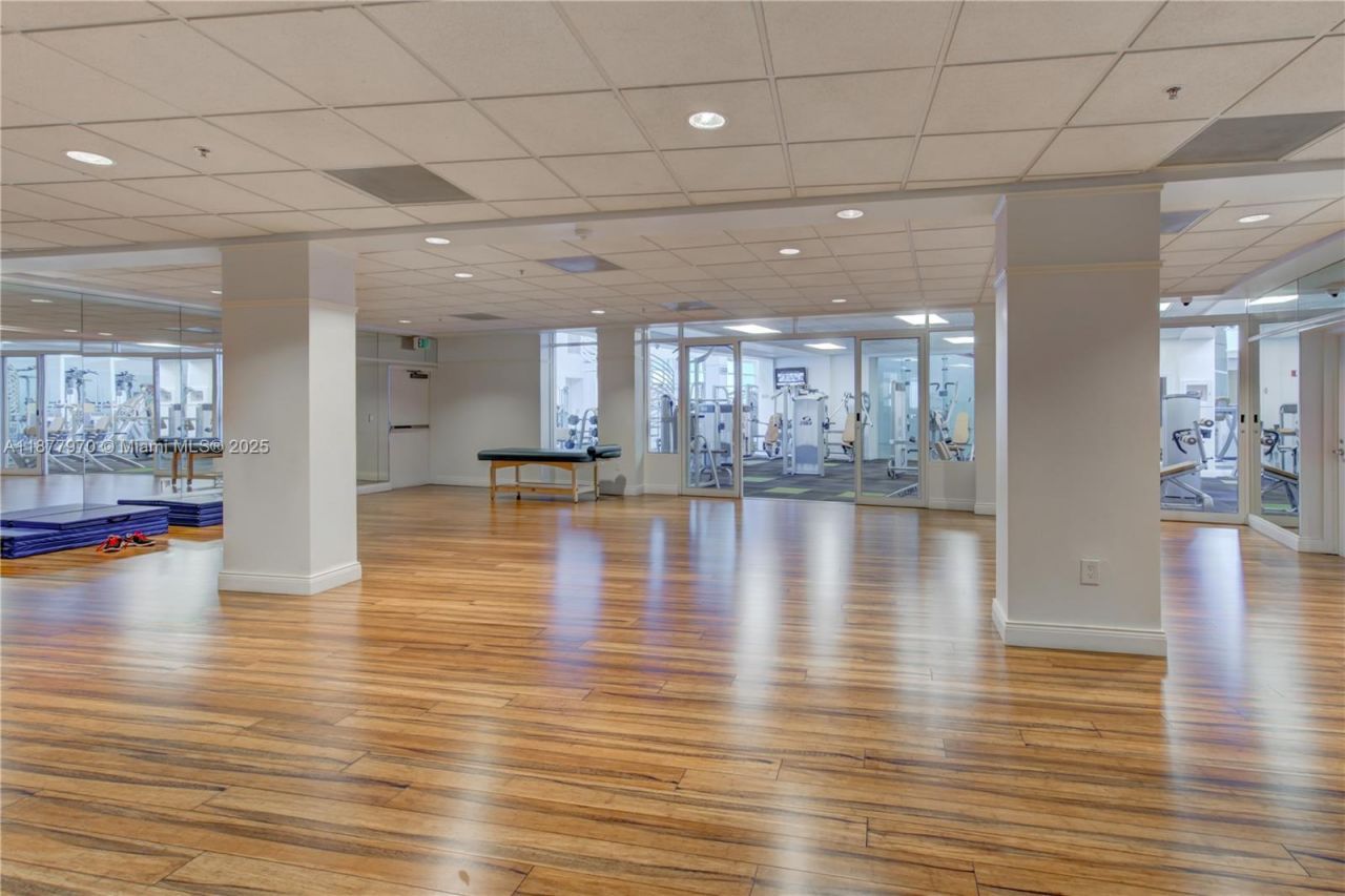 848 Brickell Key Dr, Unit 2502, Miami, FL 33131 Photo