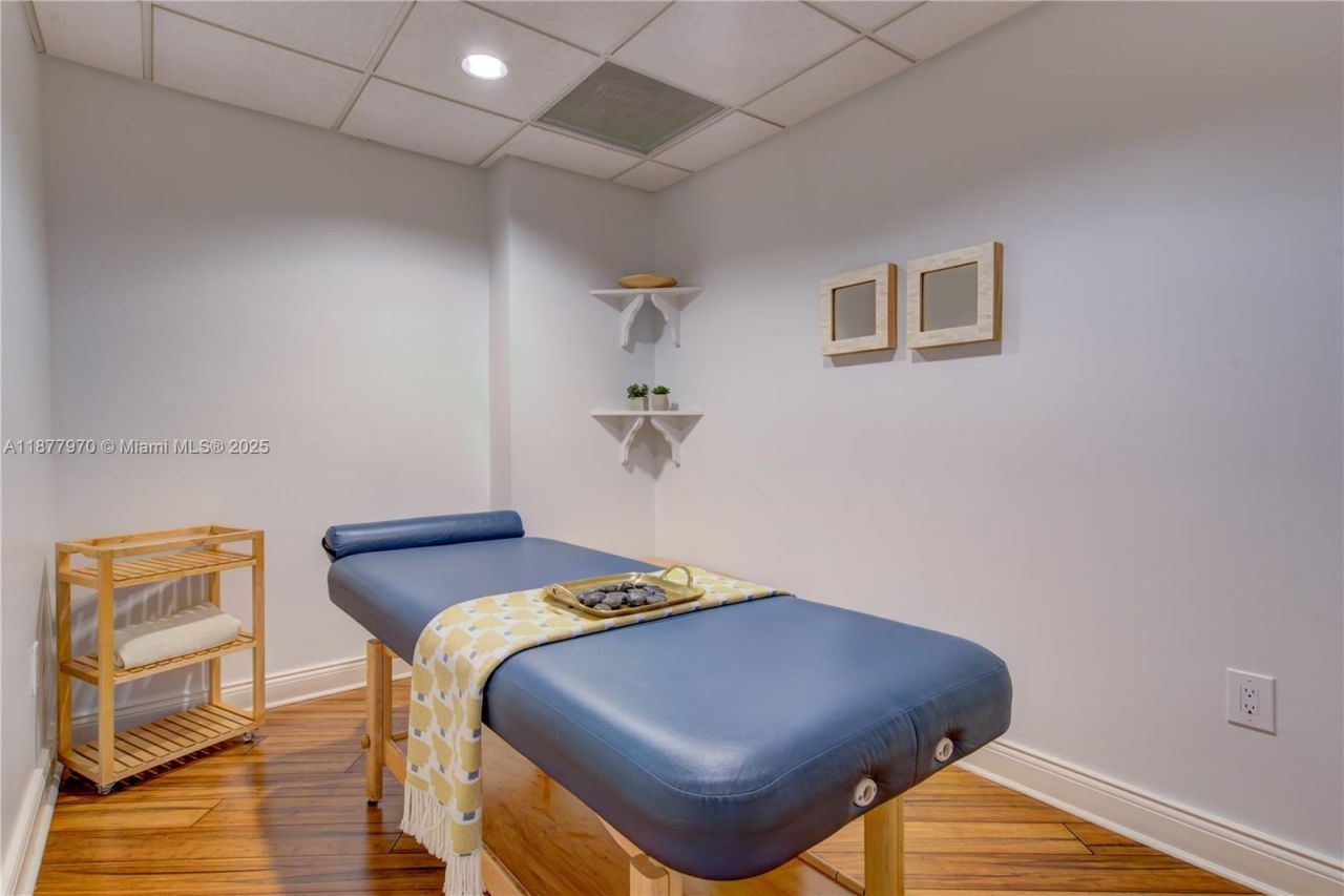 848 Brickell Key Dr, Unit 2502, Miami, FL 33131 Photo