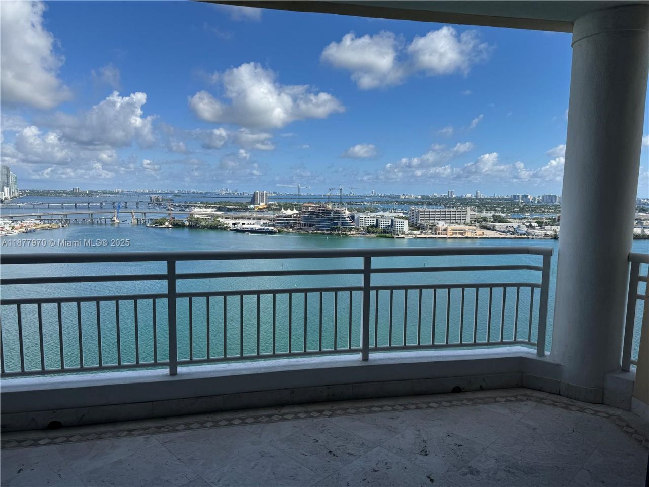 848 Brickell Key Dr, Unit 2502, Miami, FL 33131 Photo