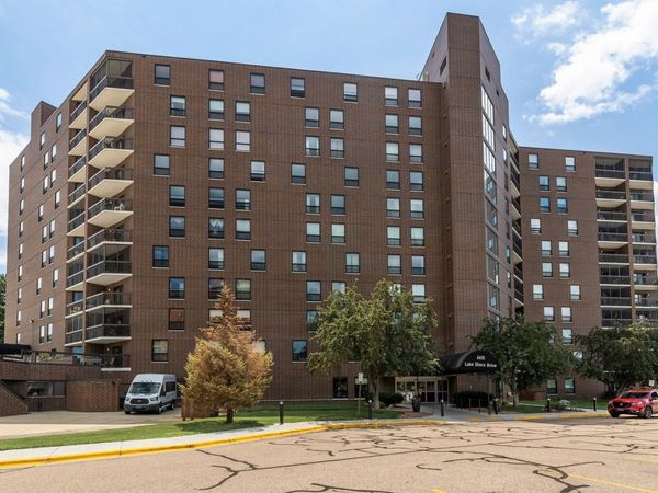 6615 Lake Shore Drive S, Unit 314, Richfield, MN 55423
