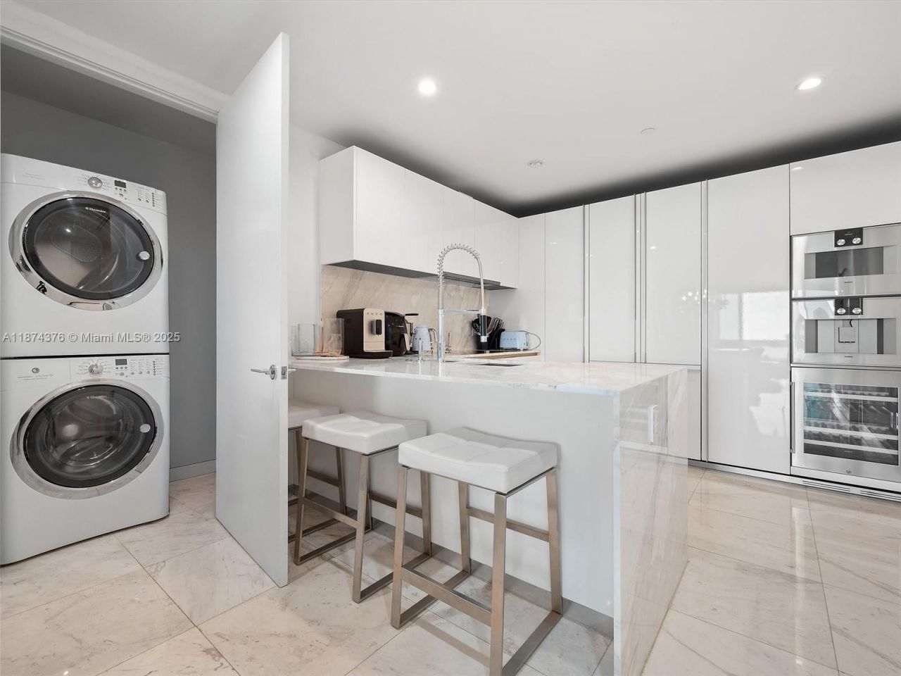 10203 Collins Ave, Unit 1105, Bal Harbour, FL 33154 Photo