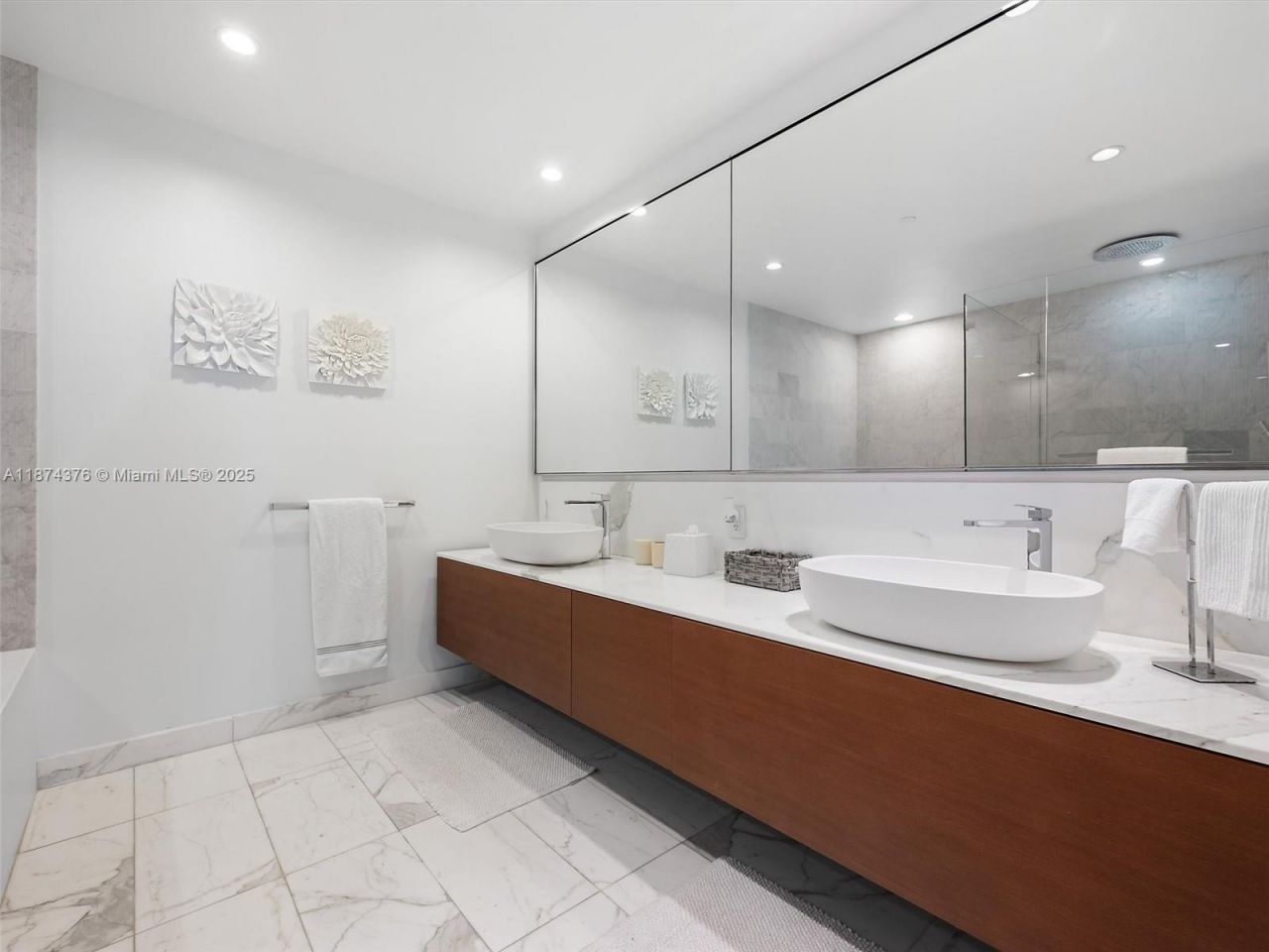 10203 Collins Ave, Unit 1105, Bal Harbour, FL 33154 Photo