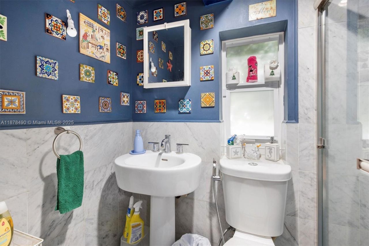 1164 NE 86th St, Miami, FL 33138 Photo