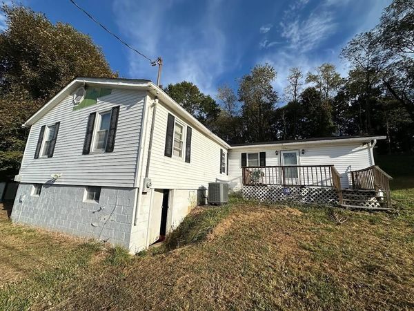 117 Lacy Lane, FAIRDALE, WV 25839